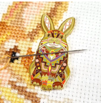 Mandala Rabbit Needle Minder